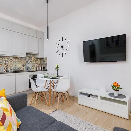 Daire Sunny & Cozy Morska Centre By Renters *