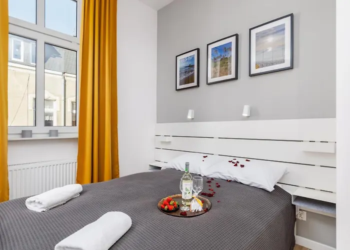 Sunny & Cozy Morska Centre By Renters * 达尔沃沃