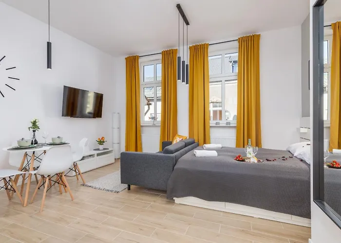 Sunny & Cozy Morska Centre By Renters 公寓 *