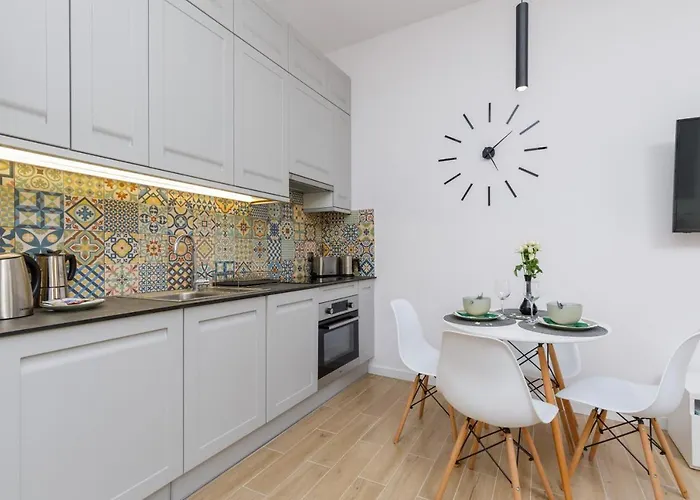 Sunny & Cozy Morska Centre By Renters * 达尔沃沃